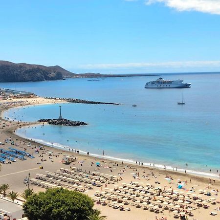 Few Steps From The Beach Hostel In Los Cristianos Arona  Bagian luar foto